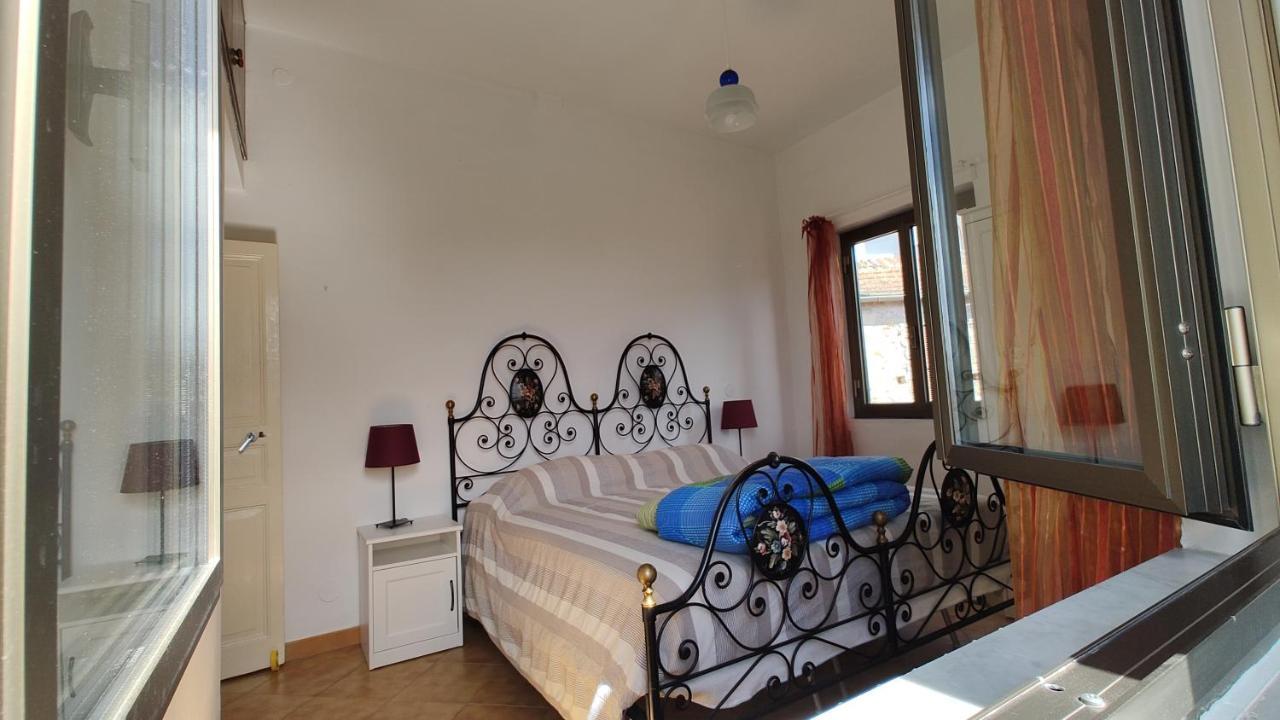Countryhouse Traversa Du Furnu อิมเปรีอา ภายนอก รูปภาพ